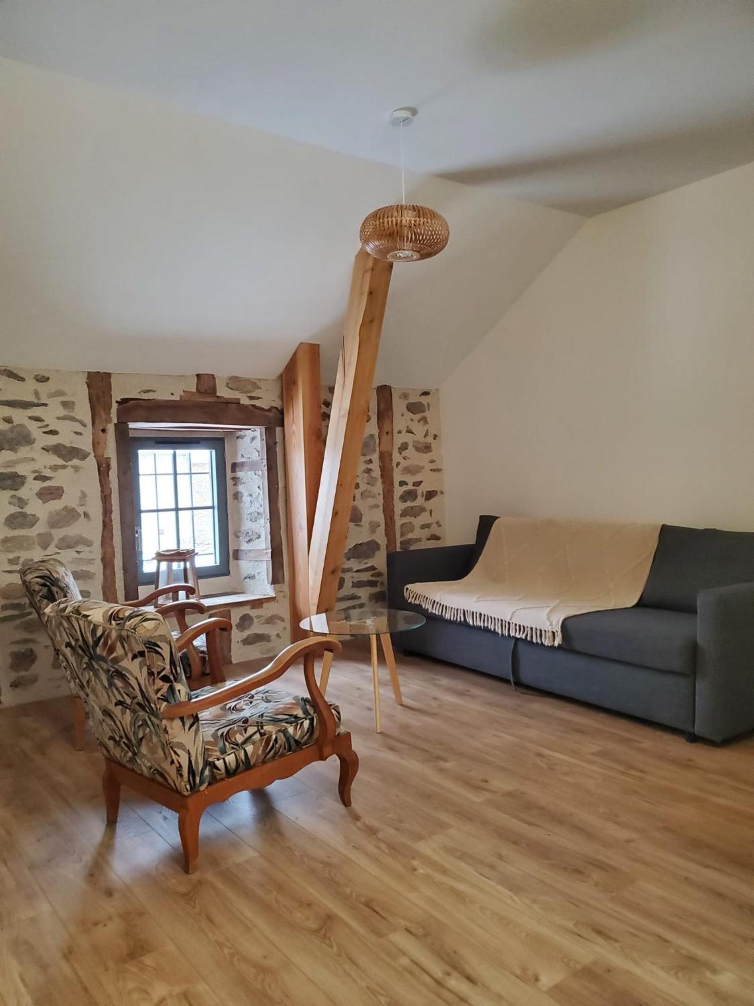 Relais Du Lac De La Truyere Anglards de Saint Flour Exteriör bild